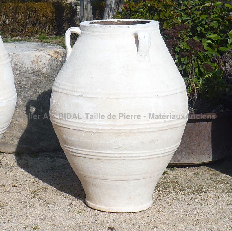Jarre ancienne en terre cuite grecque par Les Matériaux Anciens en Provence Alain BIDAL