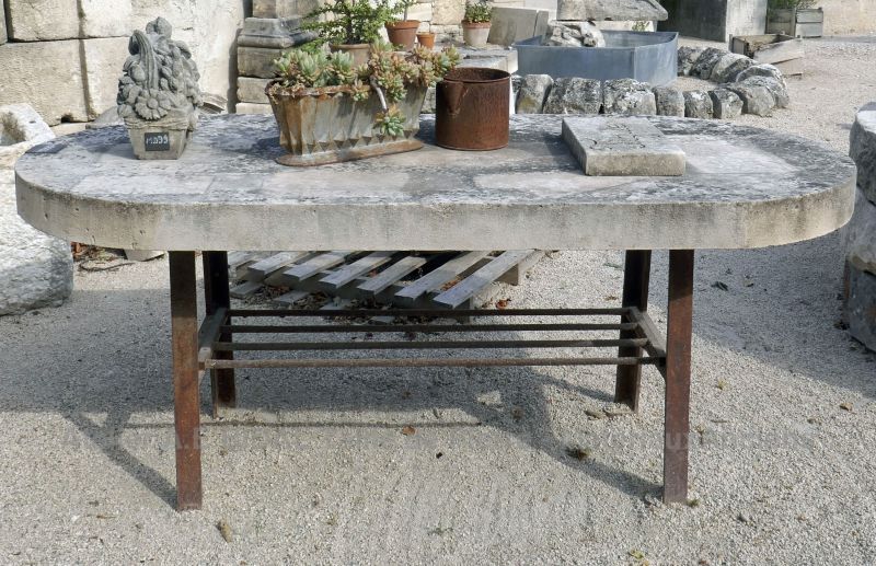 Mobilier de jardin ancien - table ancienne réalisée par notre maitre artisan AE Bidal.