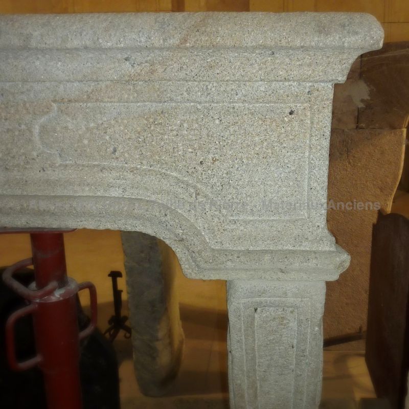 Antique Louis 15 handcrafted fireplace - Beautiful French craftsmanship for this ancient granitic stone mantle.