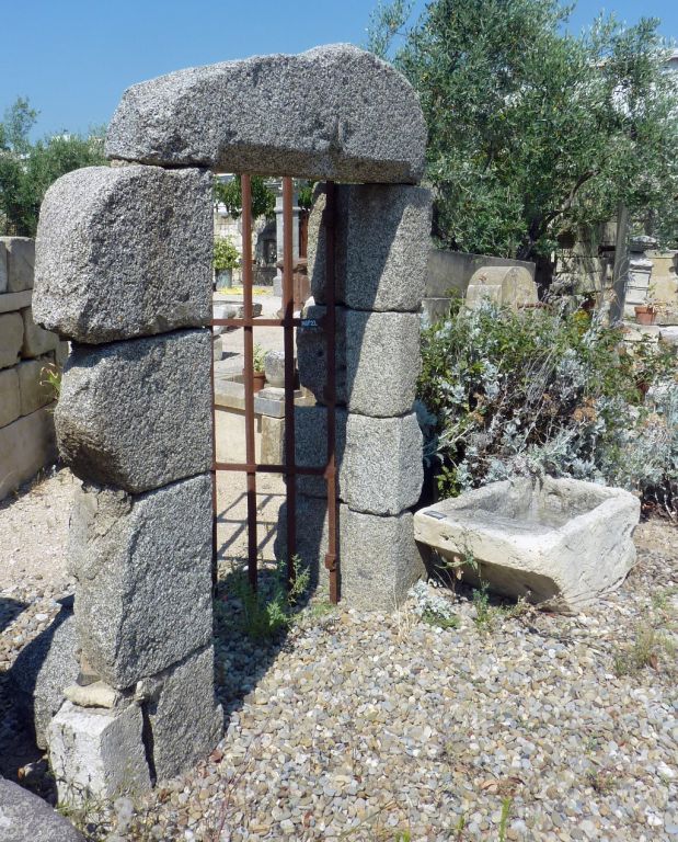 Antique architectural elements
