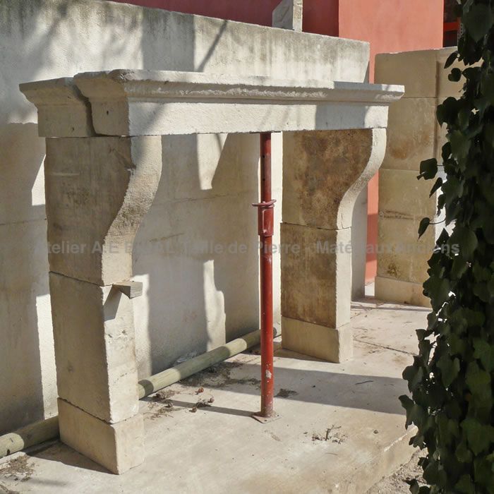 Cheminée rustique en pierre ** VENDUE