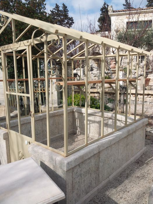 Serre de jardin en pierre et fer forgé ** VENDUE