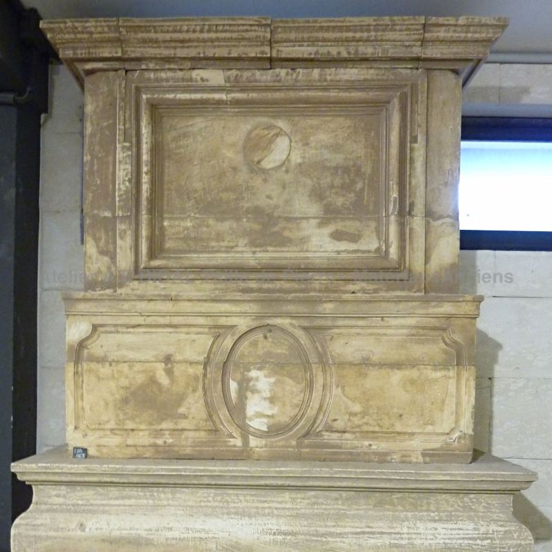 Très belle cheminée ancienne en pierre - cheminée à trumeau (double) conçue lors du 19 ème siècle.