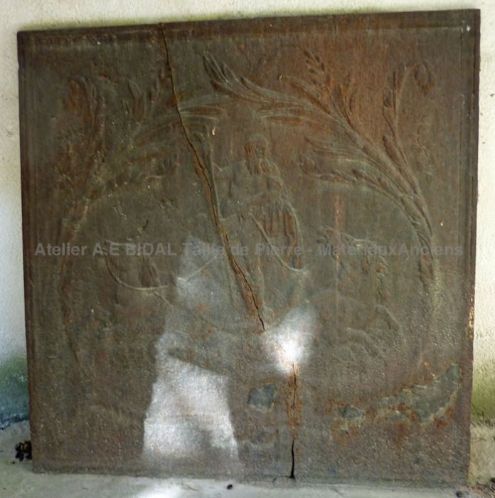 plaque de chemnée décor de blason en fonte de fer . XX sècle . | eBay | Plaque chemnée