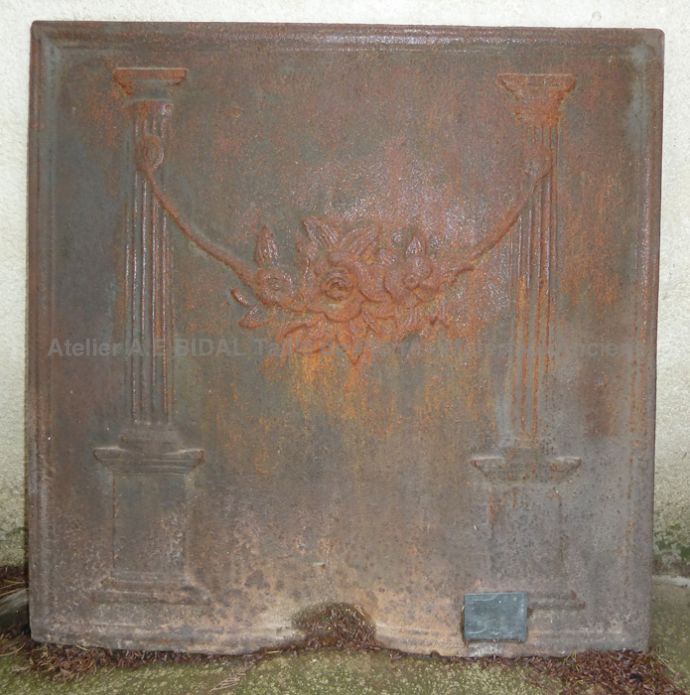 Plaque de fonte Colonnes ** VENDUE