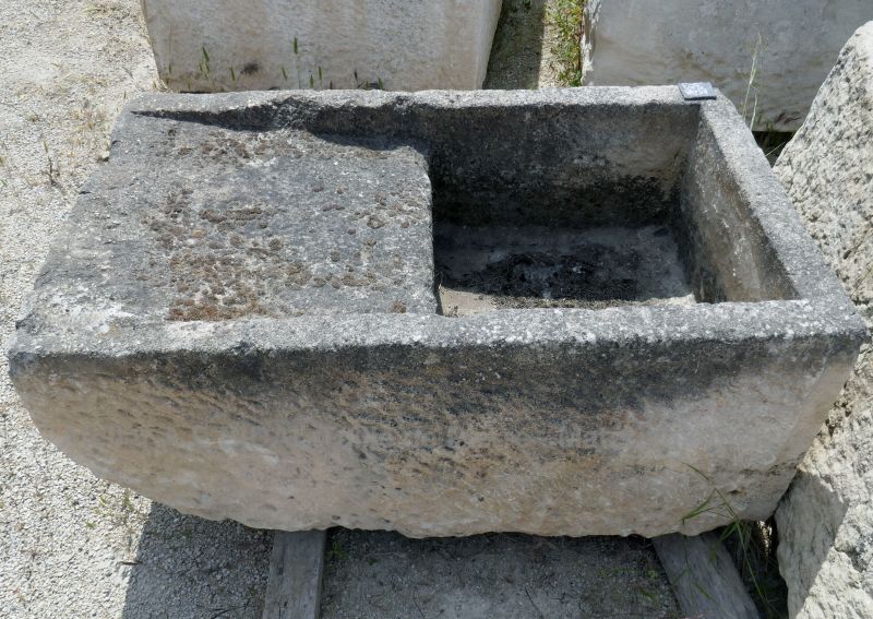 Antique craftmade wash house - an outdoor washhouse in an authentic washhouse style.