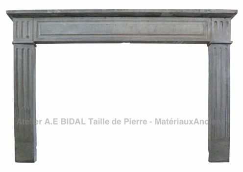 Cheminée marbre gris d'allure épurée - cheminée ancienne en marbre Louis 16.