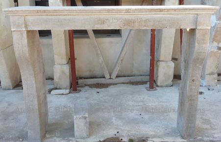 Petite cheminée de chambre