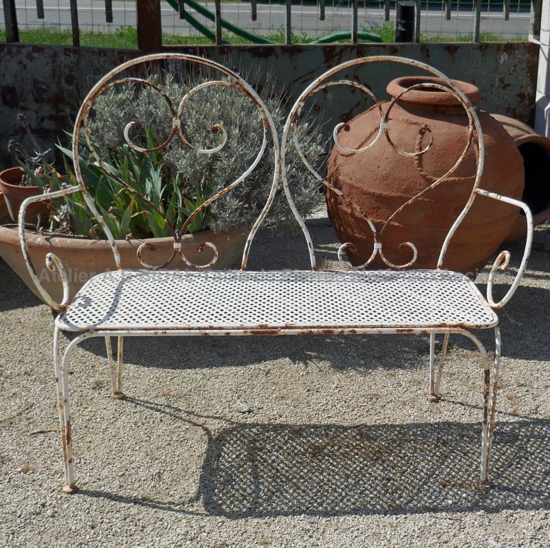 Mobilier de jardin ancien en fer forgé : banquette en fer forgé d'occasion