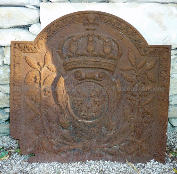 Plaque de fonte aux Armes de France ** VENDUE