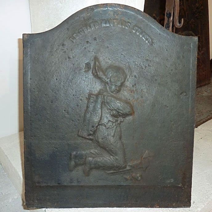Plaque décorative cheminée - accessoires anciens de cheminée en fonte ancienne.