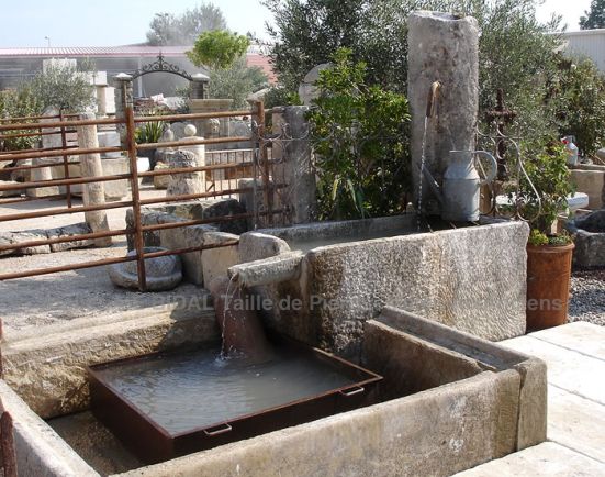 Fontaine ornementale à double bac