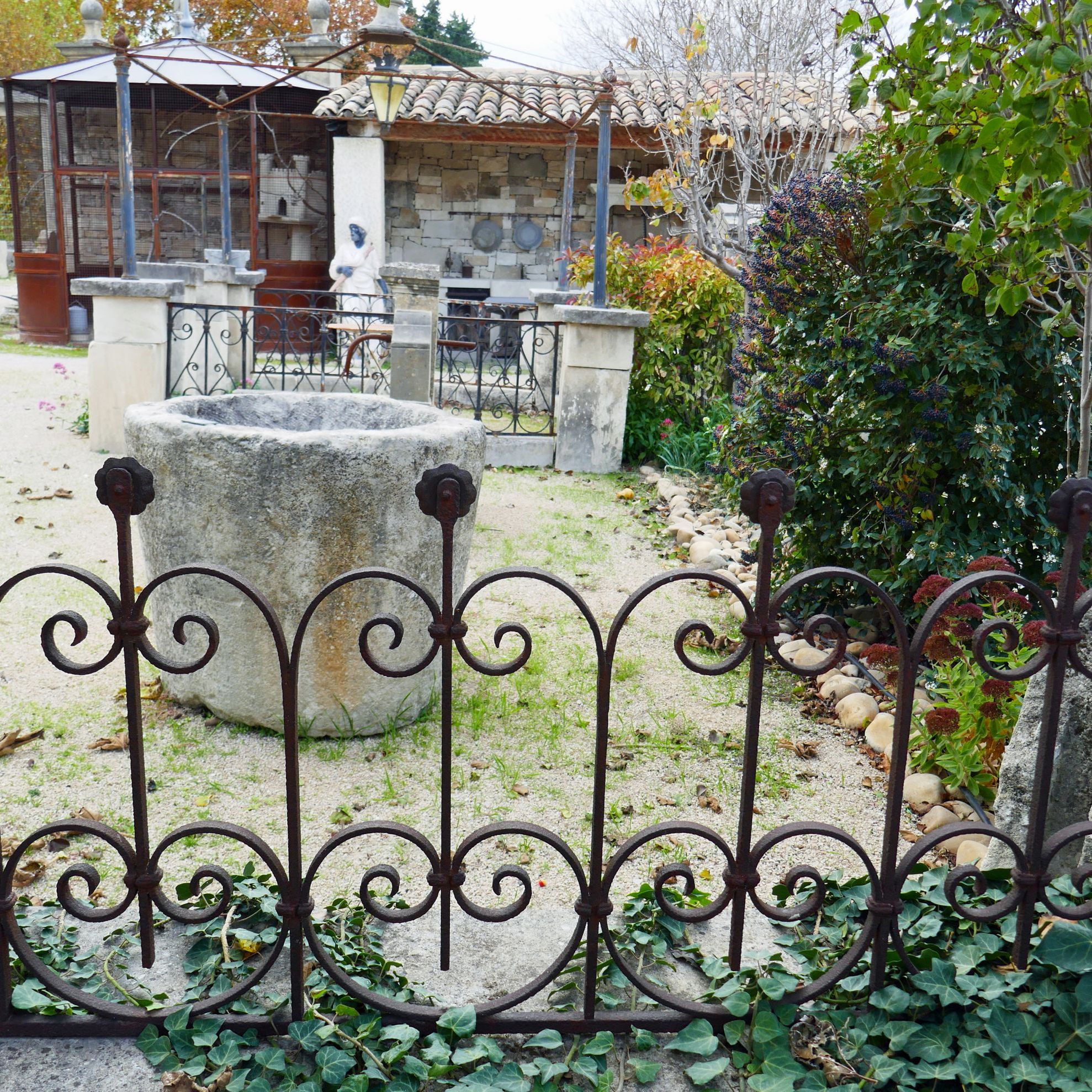 Les Matériaux Anciens en Provence Alain BIDAL vous accueuillent tous les jours.