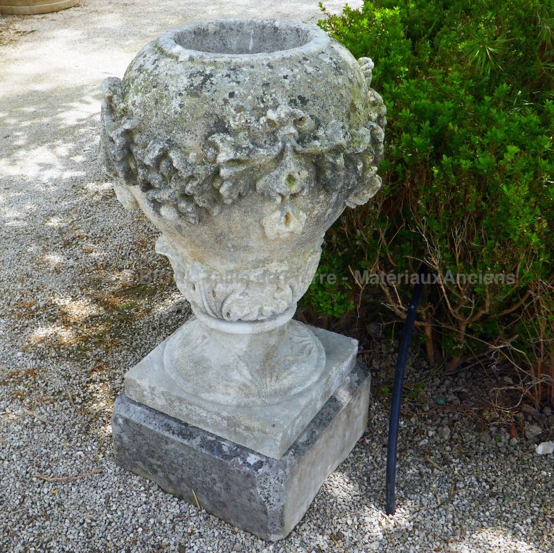 Pair of antique hand-carved stone vases - Atelier Alain BIDAL (Provence)