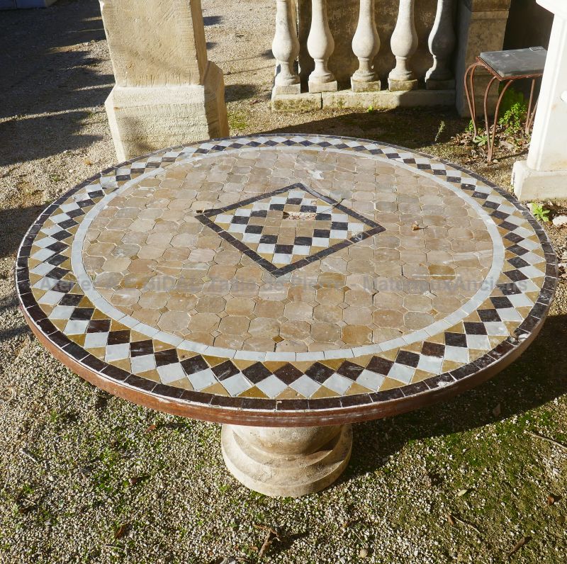 Table pour extérieur -  mobilier de jardin ancien par Alain BIDAL Matériaux Anciens en Provence.