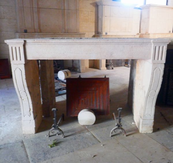 Cheminée Louis 16 - cheminée ancienne en pierre Atelier Alain BIDAL (Provence)
