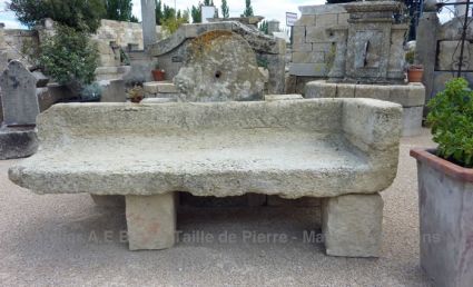 Banc ancien en pierre de Rognes ** VENDU