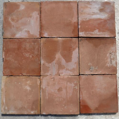 Antique terracotta tiles | Reclaimed terracotta tiles on sale in Provence at Alain Bidal's Antique Materials.