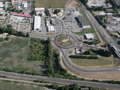 Alain Bidal Matériaux Anciens Provence ǀ Informations logistiques sur la palettisation et le transport de nos matériaux.