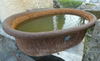 Bac ancien en fonte ** VENDU