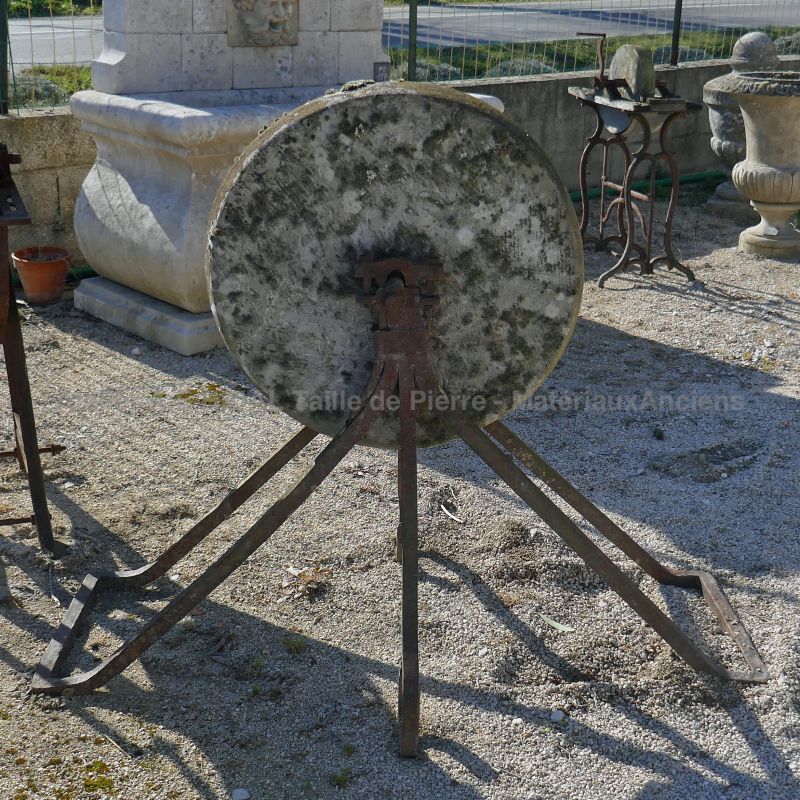 Ancienne Meule à Aiguiser électrique Sur Socle, Pierre à Eau, Outil Des Années 1960