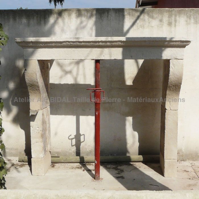 Cheminée rustique en pierre ** VENDUE