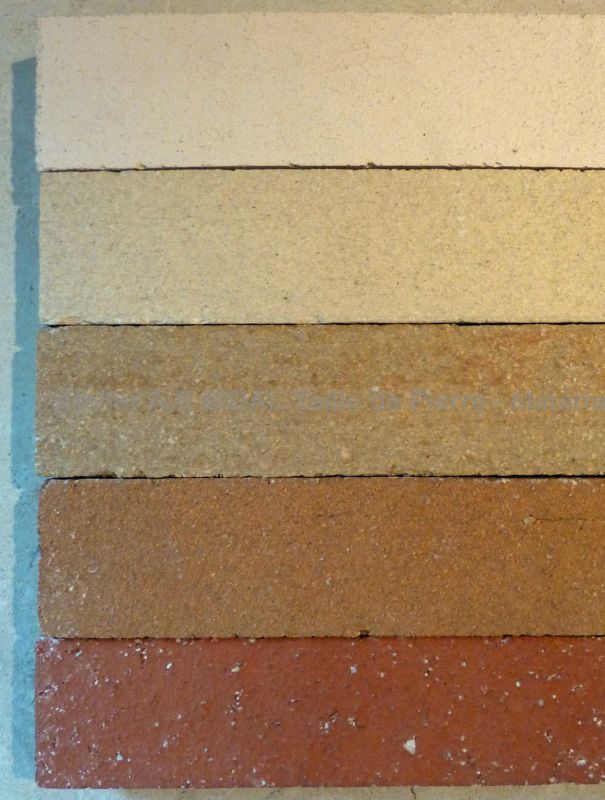 Briquette réfractaire pour cheminée ancienne en pierre - Atelier Alain BIDAL (Provence)