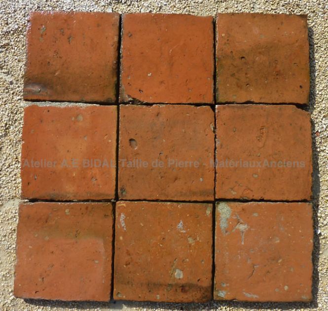 Carrelage en terre cuite - tomette carrée