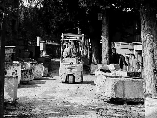Matériaux Anciens en Porvence Alain BIDAL ǀ Foires Internationales de la Brocante 2018.