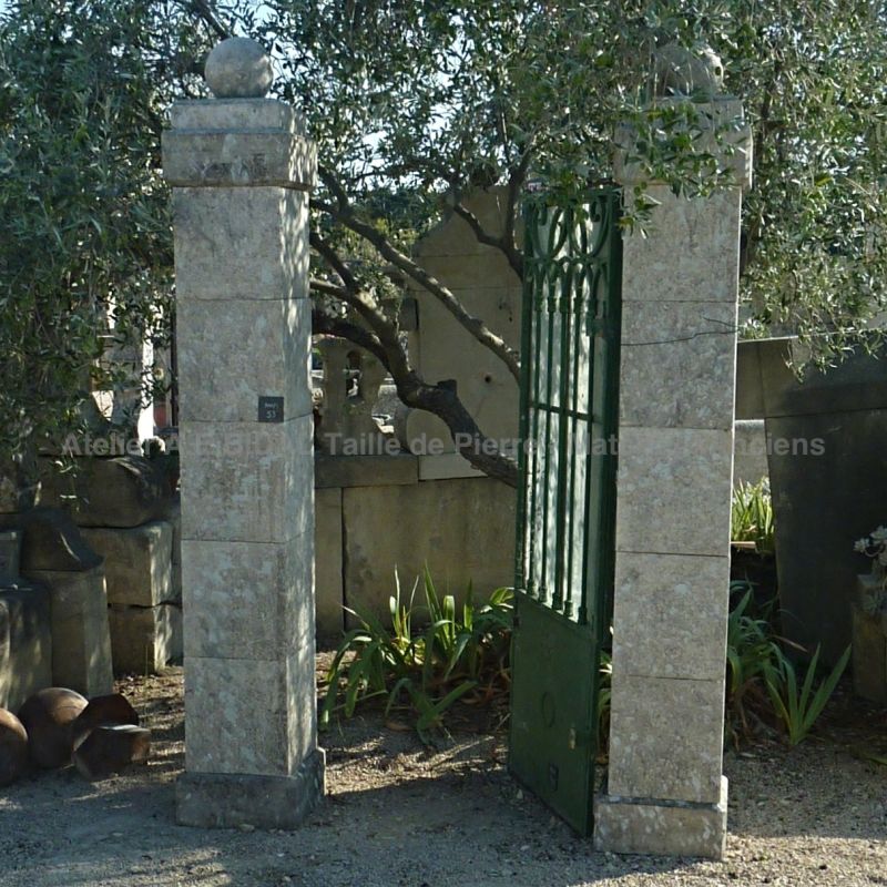 Set of 2 ancient stone pillars A nice pair of tall gate pillars