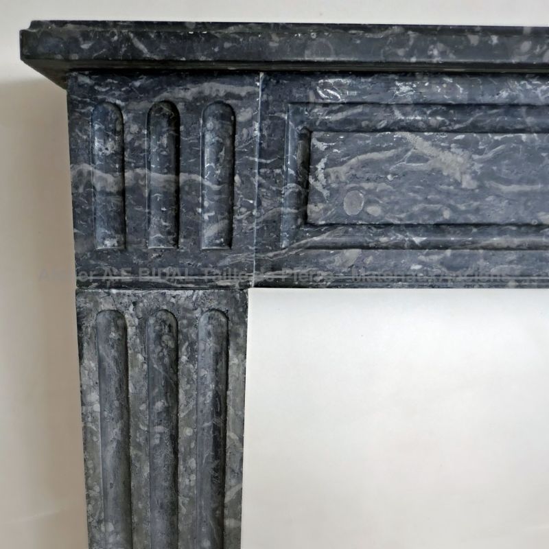 Ancienne cheminée en marbre du 19 ème siècle - Cheminée de style Louis 16