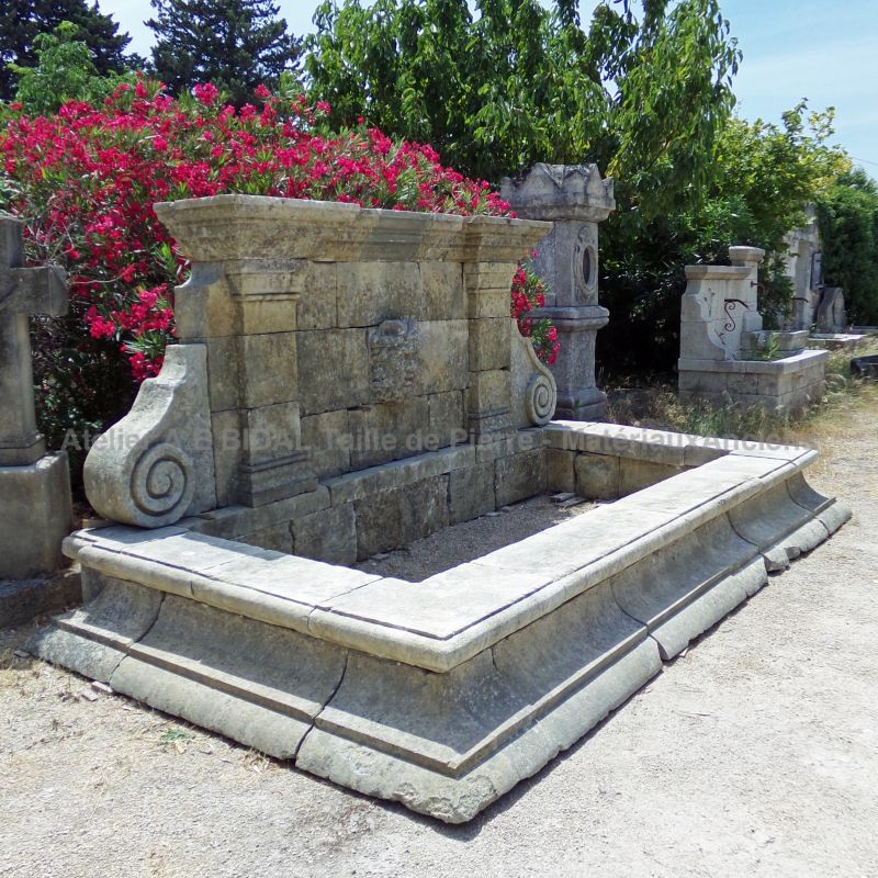 The rustic charm of yesteryear's Provence and old stones - Atelier Alain BIDAL (Provence)