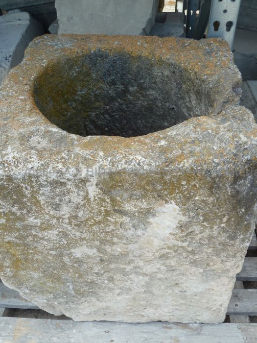 Puits ancien en pierre ** VENDU