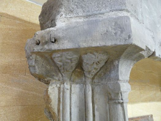 Cheminée Médiévale XII siècle ** VENDUE