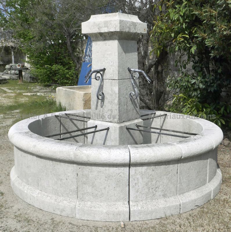 Atelier Alain BIDAL (Provence): Manufacturer of natural stone garden fountains