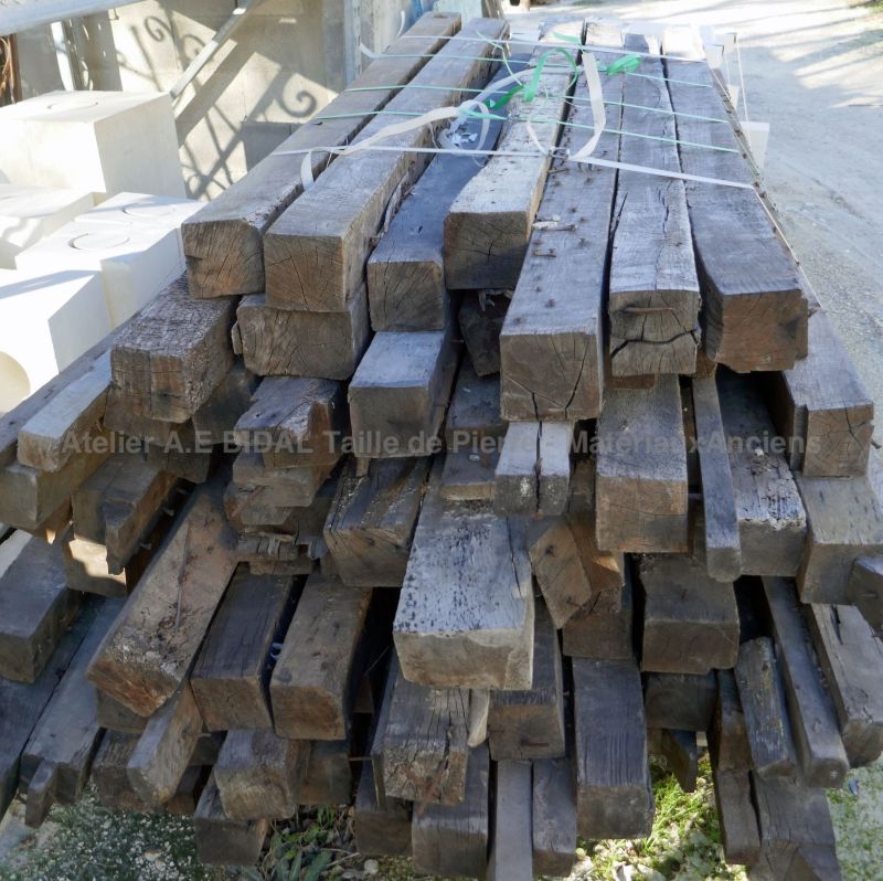 Poutre ancienne en bois : anciennes poutres pour plafond par Alain BIDAL Matériaux Anciens en Provence