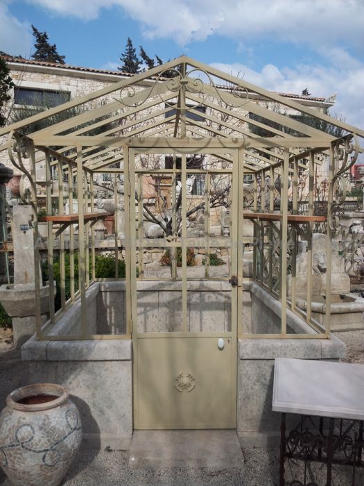 Serre de jardin en pierre et fer forgé ** VENDUE