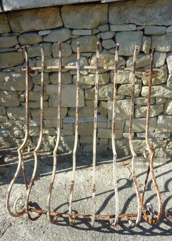 Grille ancienne de couleur blanche - grille en fer forgé, le lot de 2.