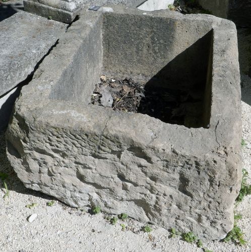 Beautiful rectangular basin - medium format: an old trough made of authentic stone (monolith).