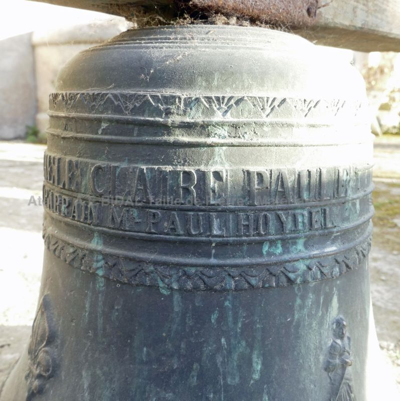 Cloche ancienne pour décoration intérieur ou extérieur - Alain BIDAL matériaux anciens en Provence