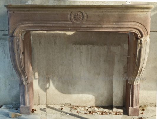 Cheminée ancienne en grès rose