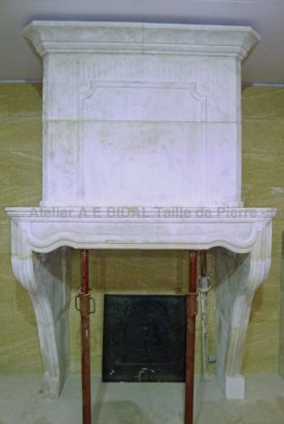 Cheminée ancienne à trumeau Louis XV