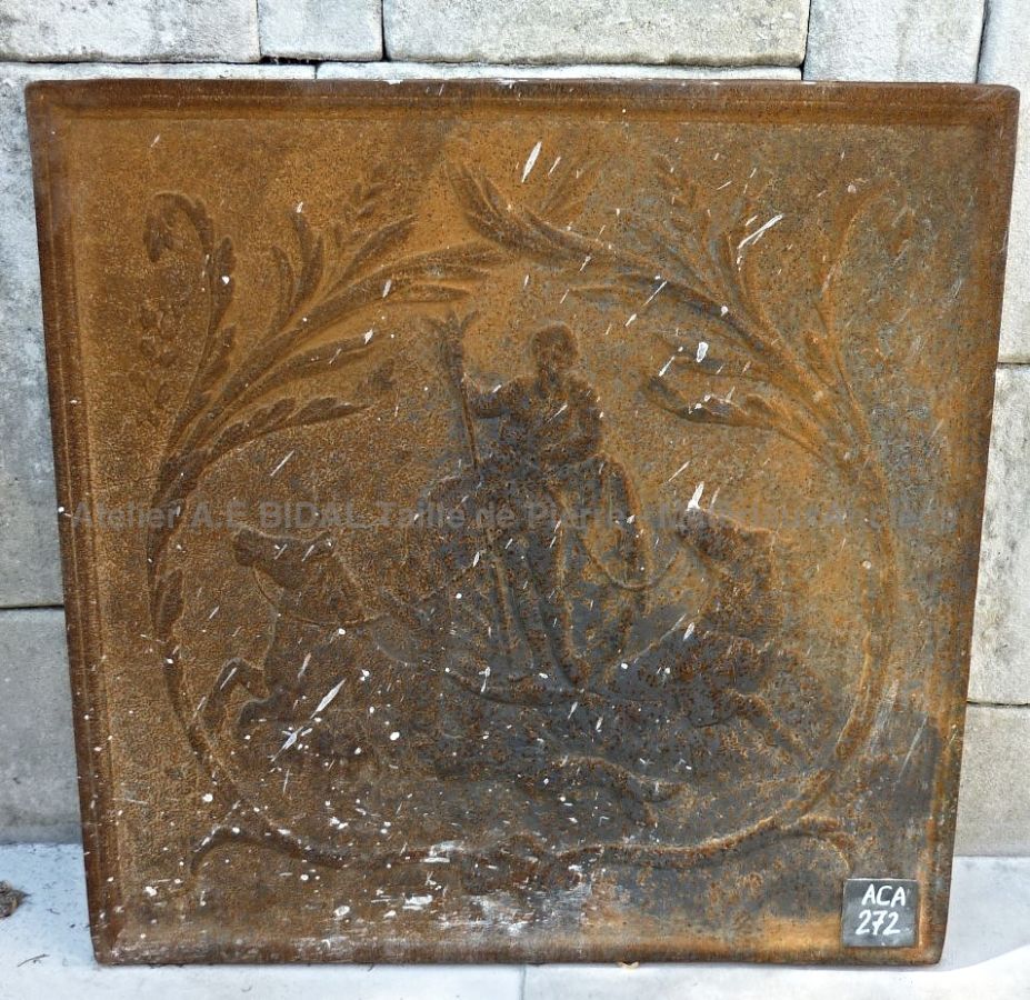 Accessoires cheminée 19ème de type mythologiques - plaque de cheminée en fonte ancienne à l'effigie de Neptune.