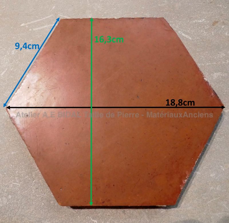 Tomettes anciennes de récupération : tomette provençale rouge lisse