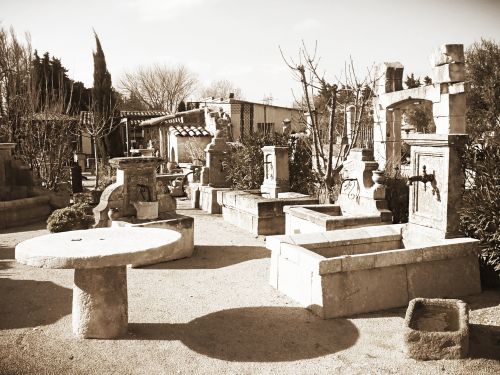 Vente de matériaux anciens | Bidal Matériaux Anciens près d'Avignon dans le Vaucluse