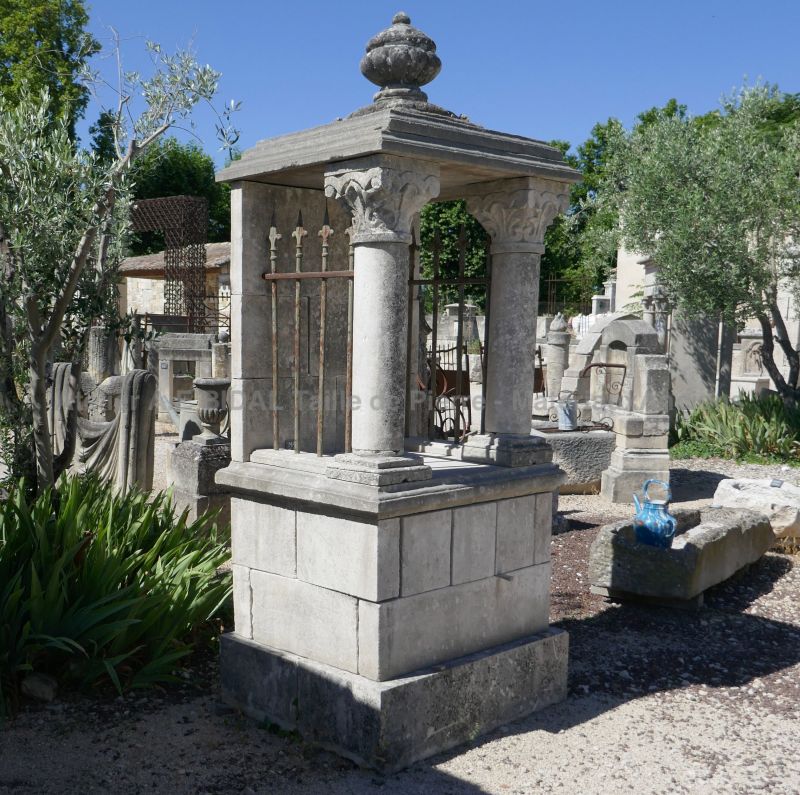 Ancient stone oratory ǀ Alain Bidal Antique Materials - Provence