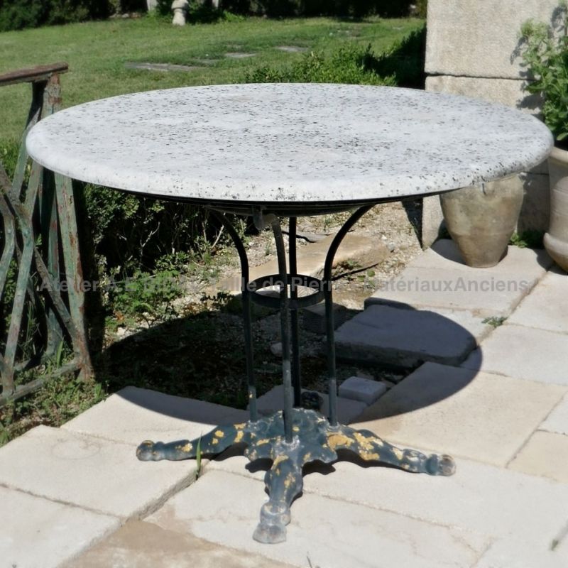 Table ronde de jardin en pierre et fonte ** VENDUE