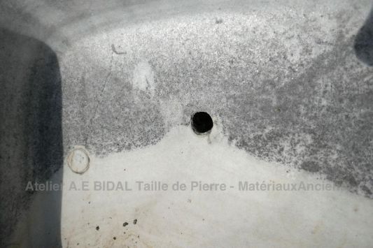 Évier ancien en marbre blanc à double vasque ** VENDU