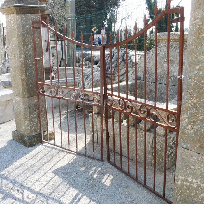 Petit portail ancien ** VENDU