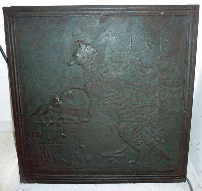 Ancienne Fourchette En Laiton Pour Cheminée, Manche Avec Scène De Chasse à Courre